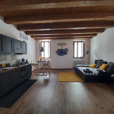 Appartement Il Caddi - Caratteristico Monolocale In Pieno Centro Storico à LʼAquila Extérieur photo